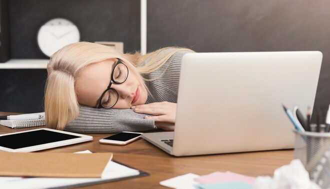 Не выспался? Как за 5 минут выйти из спящего режима на работе