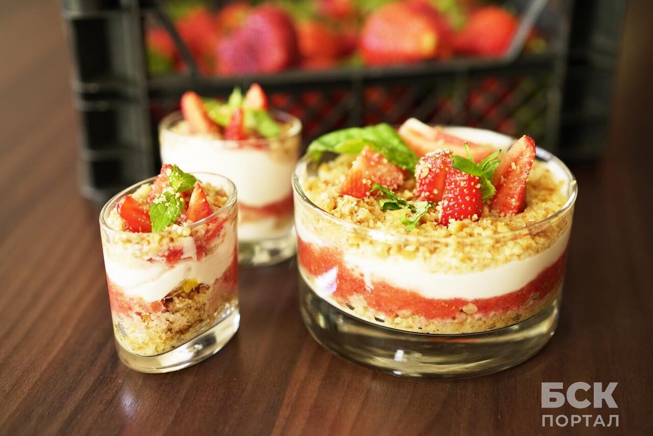 Нежный десерт из клубники и маскарпоне. Рецепт по шагам