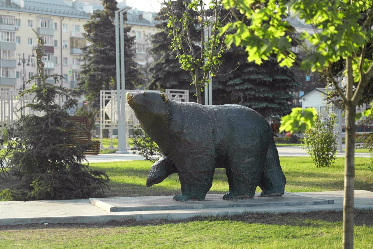 Памятник медведю в Перми: где находится и почему стал символом города