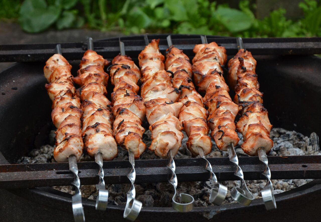 Как сделать шашлык сочным и вкусным. Выбор мяса и маринада