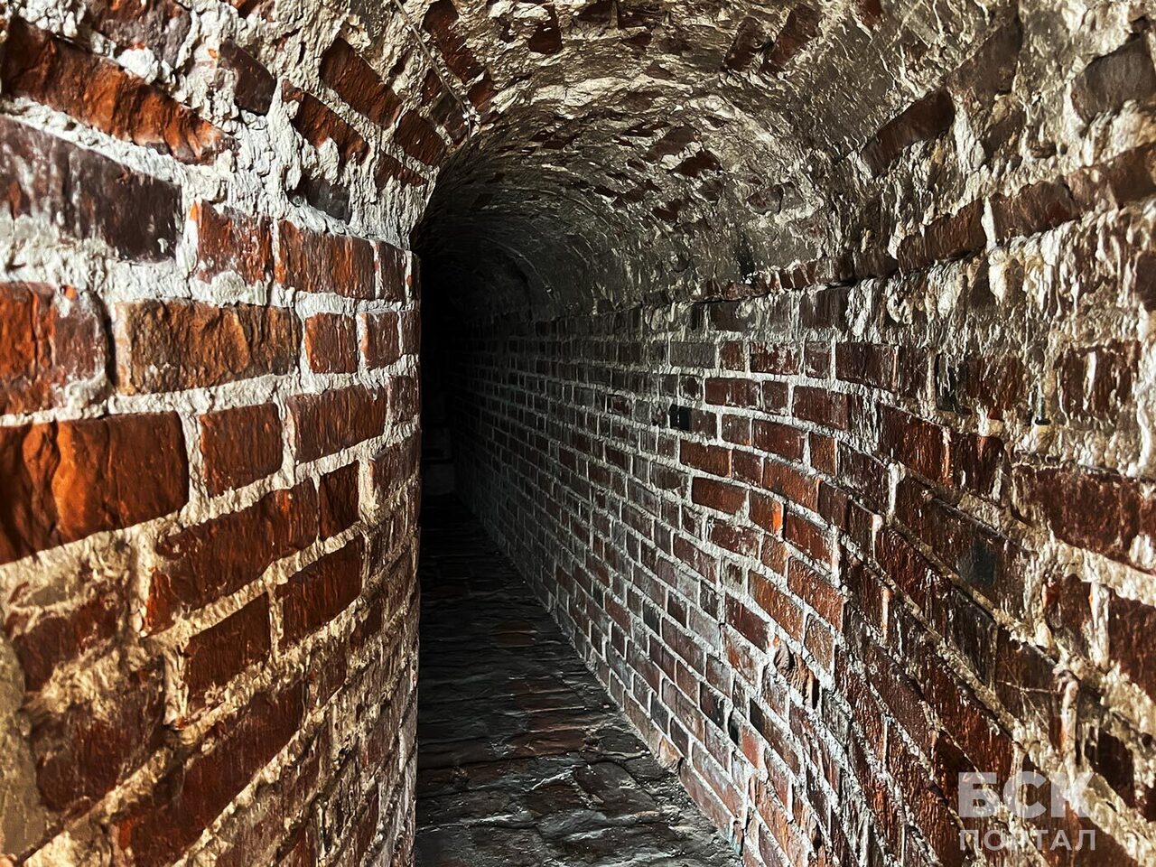 Дом воеводы и потайной ход. Как мы прошли сквозь стены