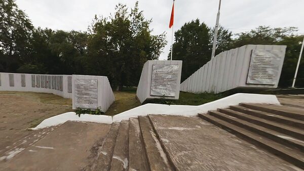 Памятник воину-освободителю и Аллея славы героям ВОВ. Пермь