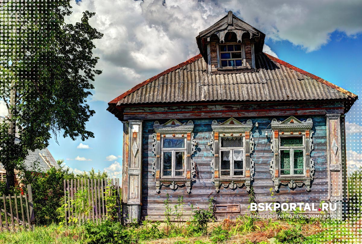 Старый дом в деревне