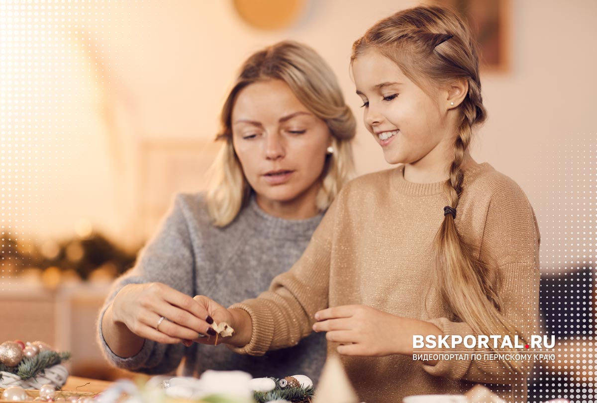 счастливый ребенок дети родители