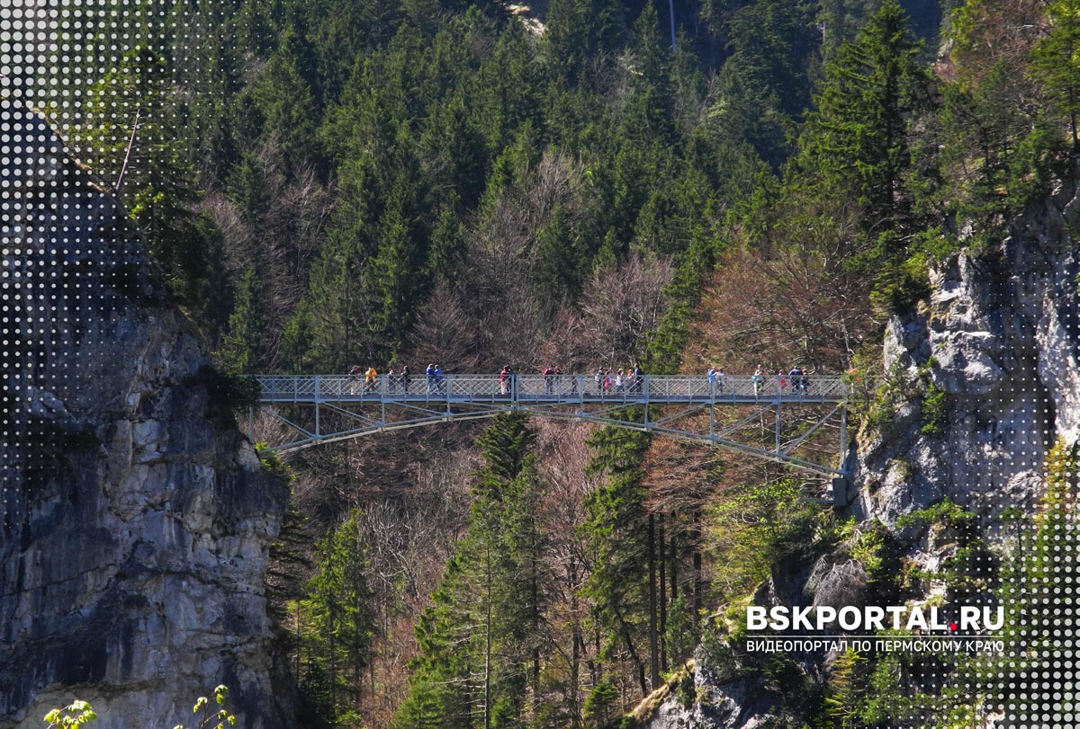 мост замок Нойшванштайн